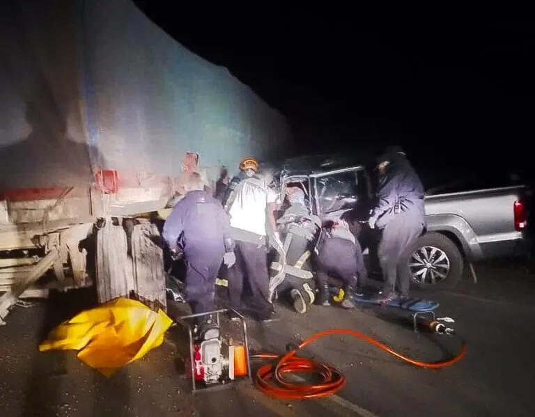 Venado Tuerto: Accidente fatal en Ruta Nacional 8 a la altura de la curva de Pastorino Venado Tuerto: Accidente fatal en Ruta Nacional 8 a la altura de la curva de Pastorino