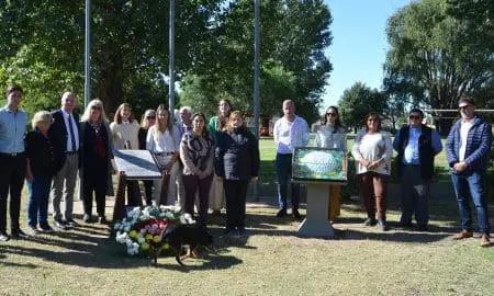 Villa Cañás: Emotivo acto en Homenaje a los Veteranos y Caídos en Malvinas