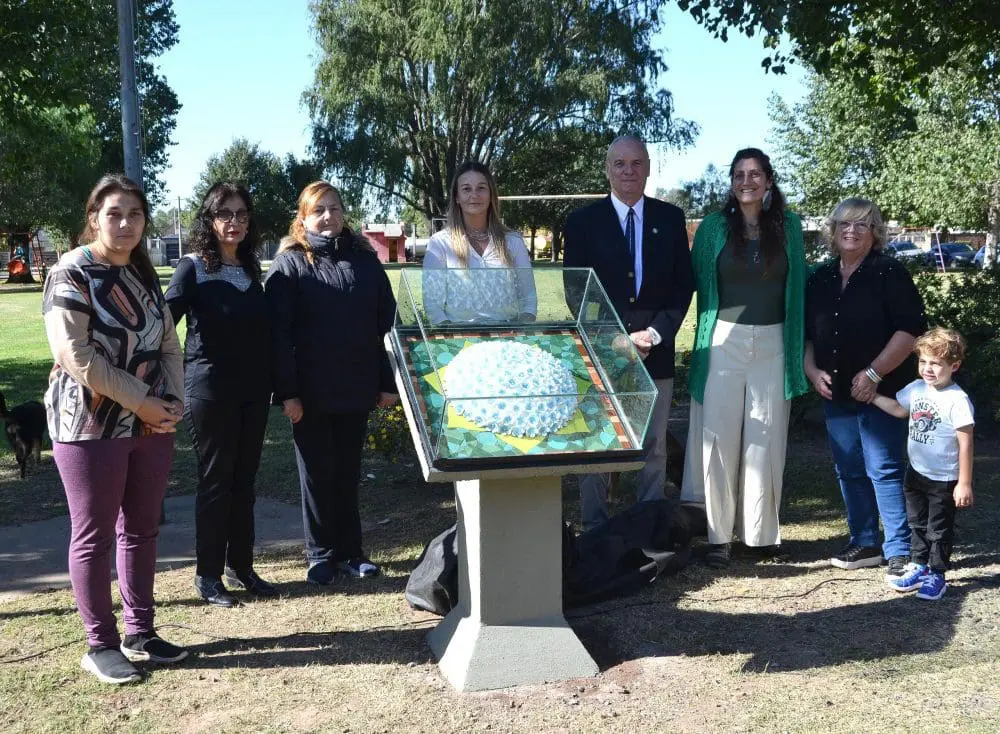 Villa Cañás: Emotivo acto en Homenaje a los Veteranos y Caídos en Malvinas