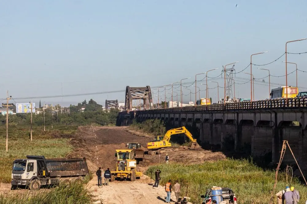 Pullaro: La obra del puente Santa Fe-Santo Tomé no se para y ningún burócrata nos va a decir qué hacer en la provincia
