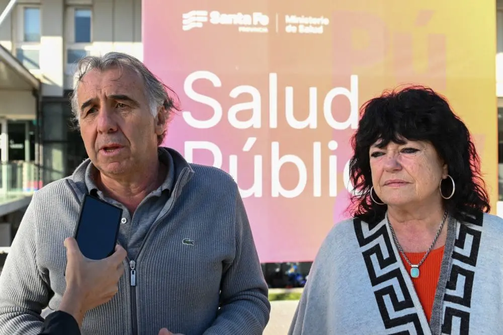 Hospital Centenario: La salud pública incorpora una técnica de neurocirugía que permite despertar al paciente durante la cirugía