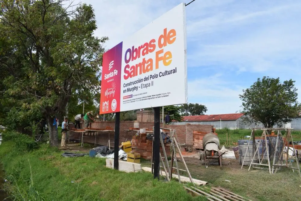 Murphy: Provincia avanza en la construcción de un Polo Cultural y renueva la plaza San Martín