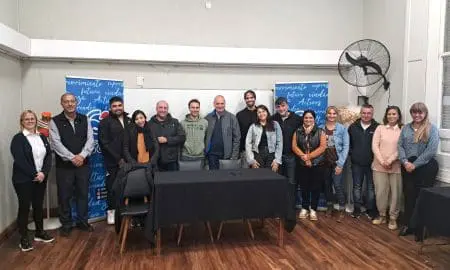 Villa Cañás impulsa el desarrollo local mediante la entrega de microcréditos