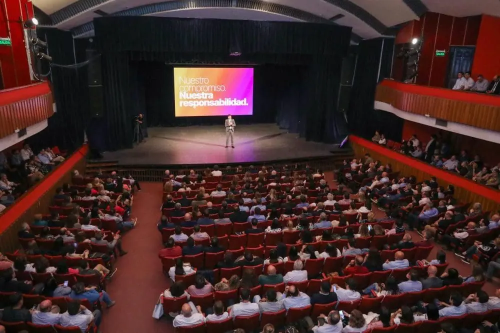 Editorial: Pullaro entre la humildad declamada y la dura realidad de Santa Fe Editorial: Pullaro entre la humildad declamada y la dura realidad de Santa Fe