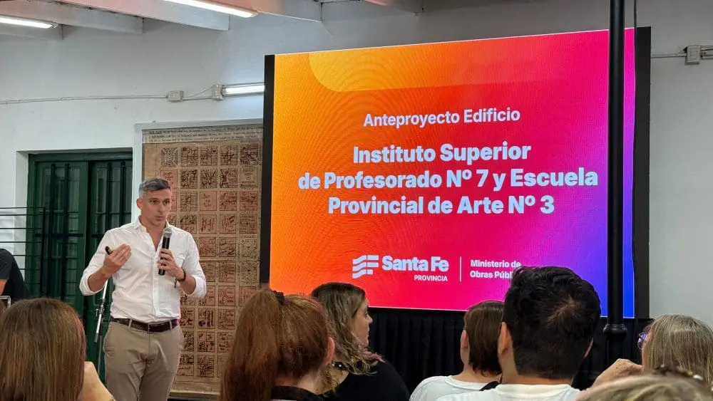 Leo Calaianov: Nuestra región sigue creciendo con más obras Leo Calaianov: Nuestra región sigue creciendo con más obras