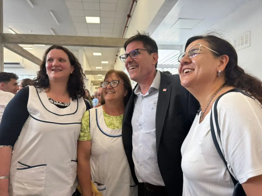 Asistencia Perfecta: Más de 55 mil docentes, directivos, secretarios y preceptores cobran el incentivo mensual de marzo