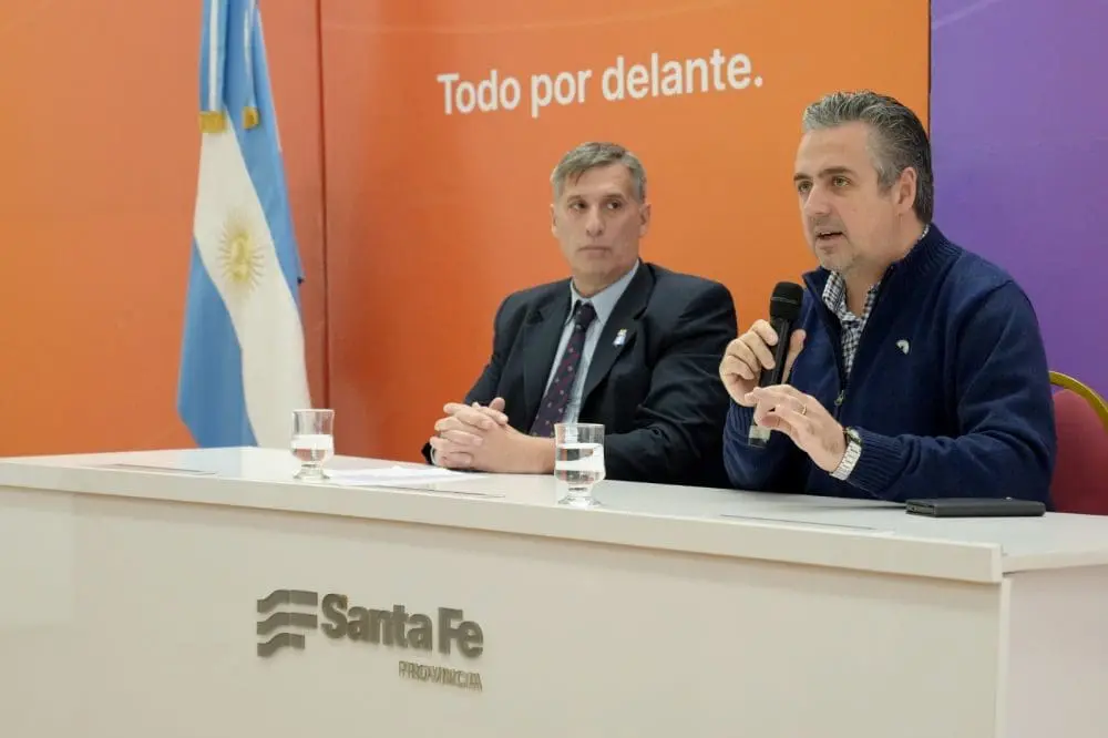 Blanqueo de dólares: Provincia apoya la medida y se enfoca en bloquear a las mafias que atentan contra la seguridad pública Blanqueo de dólares: Provincia apoya la medida y se enfoca en bloquear a las mafias que atentan contra la seguridad pública
