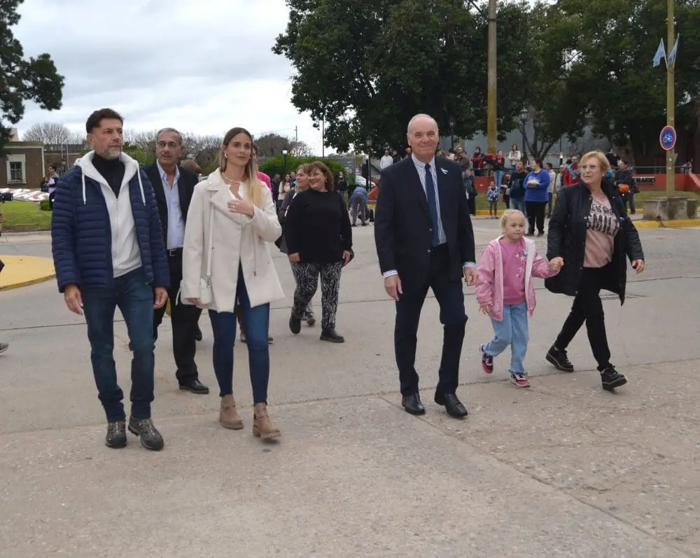 Villa Cañás celebró la Revolución de Mayo y sus 123 Años Villa Cañás celebró la Revolución de Mayo y sus 123 Años