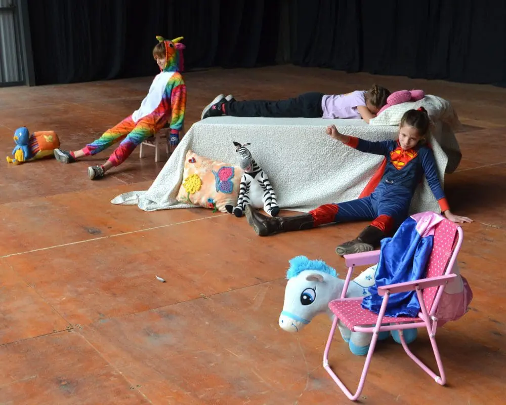 Villa Cañás celebró la Revolución de Mayo y sus 123 Años Villa Cañás celebró la Revolución de Mayo y sus 123 Años