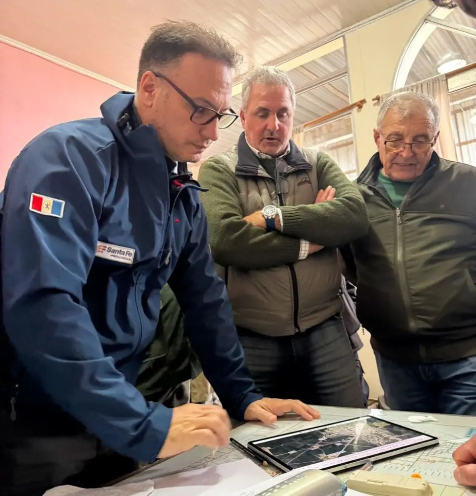 Temporal en Vera: Trabajo previo del Gobierno Provincial y el Municipio permitió el rápido escurrimiento de agua Temporal en Vera: Trabajo previo del Gobierno Provincial y el Municipio permitió el rápido escurrimiento de agua