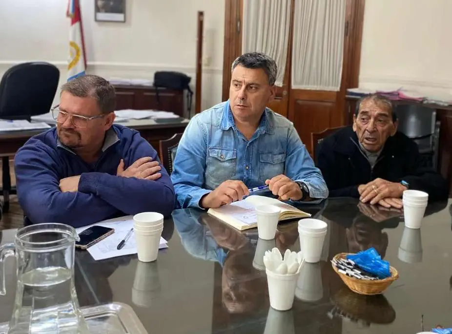 Municipales rechazan oferta salarial y lanzan paro de 48 horas en toda la provincia