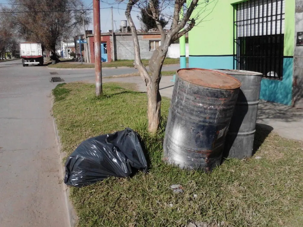 Villa Cañás: La Municipalidad no cumple con el servicio de recolección de residuos mayores Villa Cañás: La Municipalidad no cumple con el servicio de recolección de residuos mayores