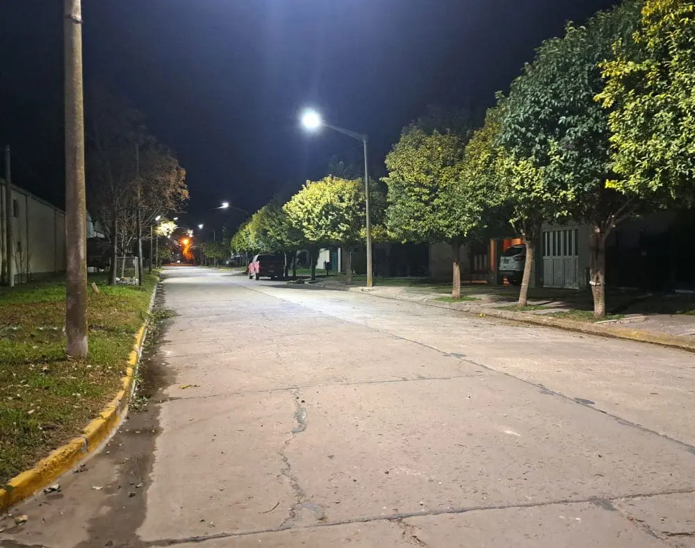 Villa Cañás: Comenzó la tercera etapa de colocación de luminarias LEDs Villa Cañás: Comenzó la tercera etapa de colocación de luminarias LEDs