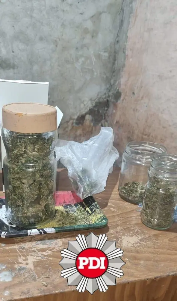 Santa Isabel: Allanamientos con dos detenidos por microtráfico