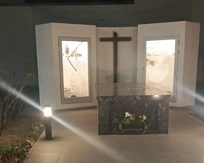Santa Isabel: Destrozos en la Iglesia, hay un detenido