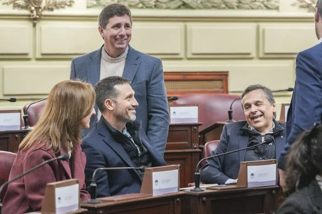 Hacia la autonomía municipal: La iniciativa de Vamos! Santa Fe presentada por Pablo Corsalini Hacia la autonomía municipal: La iniciativa de Vamos! Santa Fe presentada por Pablo Corsalini