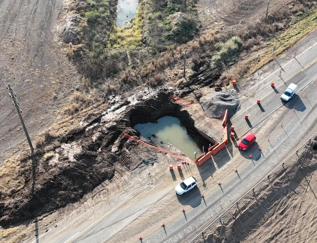 Se reanudó la obra del canal de vinculación Laguna Agataura e interlagunar El Hinojo