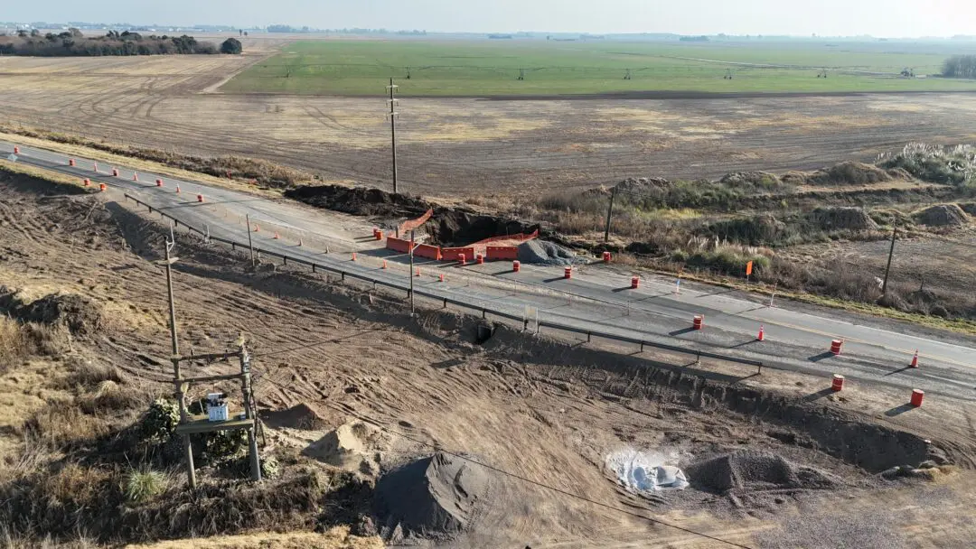 Se reanudó la obra del canal de vinculación Laguna Agataura e interlagunar El Hinojo Se reanudó la obra del canal de vinculación Laguna Agataura e interlagunar El Hinojo