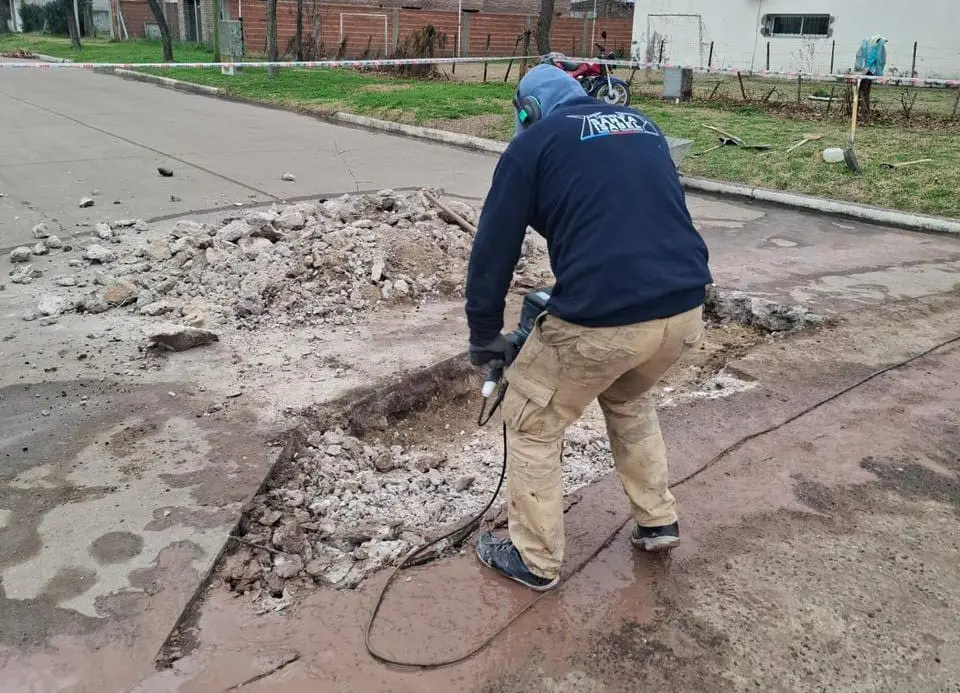 Santa Isabel: Avanza a paso firme el recambio de paños de hormigón Santa Isabel: Avanza a paso firme el recambio de paños de hormigón