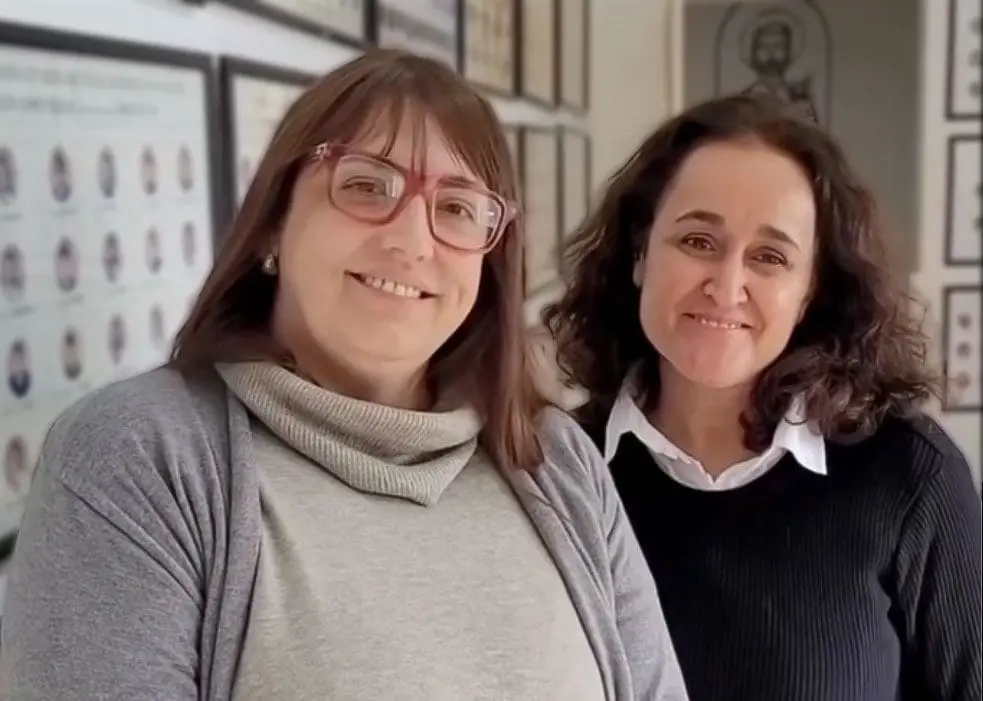 Llega Zoe a Villa Cañás: Una profe artificial dará clases en el Colegio San José