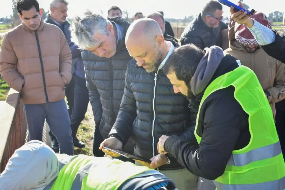 Supervisaron pruebas de bitrenes en puentes estratégicos