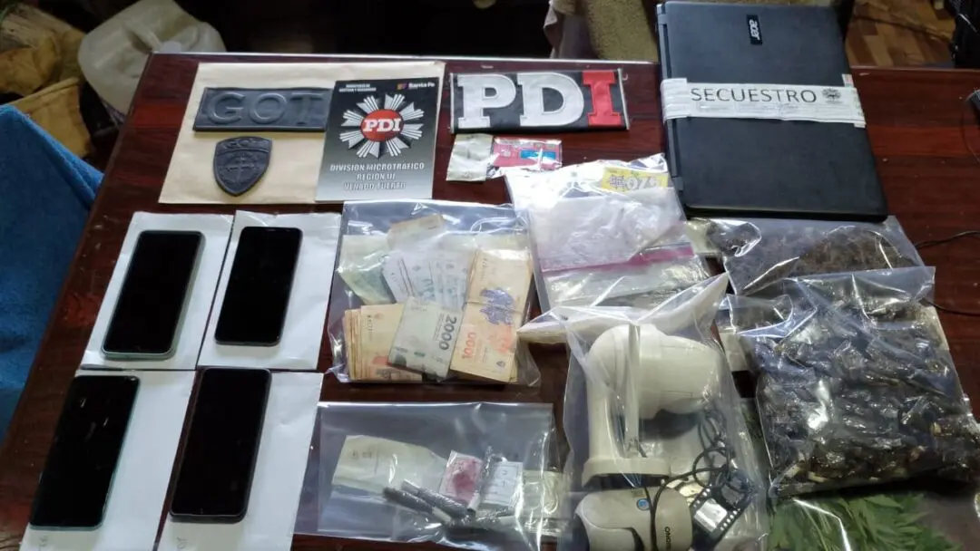 Nueve detenidos en allanamientos por microtráfico en Santa Isabel, Venado Tuerto, San Gregorio y Rosario