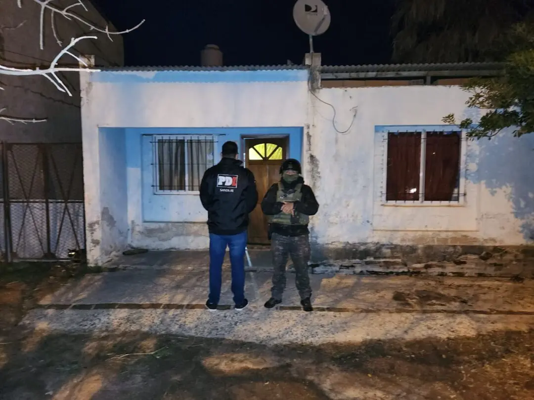 Nueve detenidos en allanamientos por microtráfico en Santa Isabel, Venado Tuerto, San Gregorio y Rosario