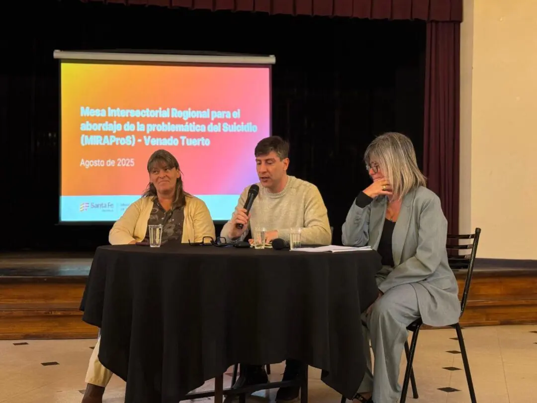 Venado Tuerto: Provincia constituyó la primera Mesa Intersectorial Regional para el abordaje del suicidio Venado Tuerto: Provincia constituyó la primera Mesa Intersectorial Regional para el abordaje del suicidio