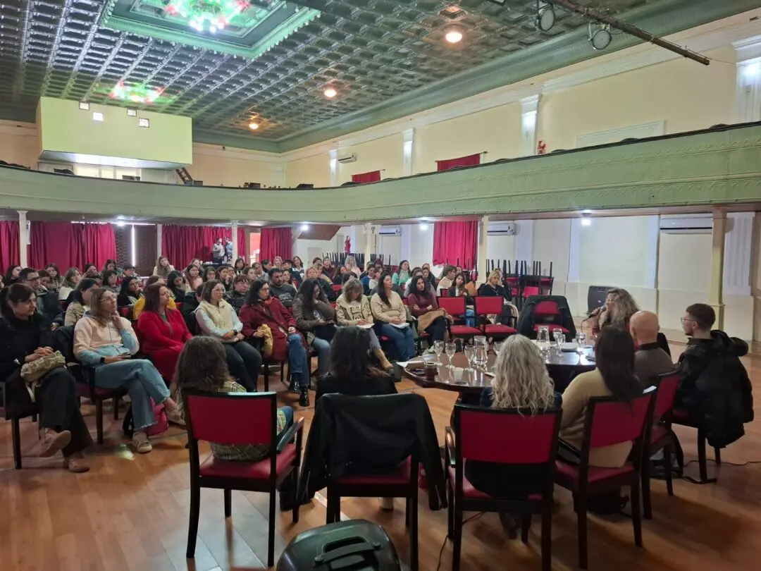 Santa Isabel y María Teresa impulsan juntas el abordaje de los consumos problemáticos Santa Isabel y María Teresa impulsan juntas el abordaje de los consumos problemáticos