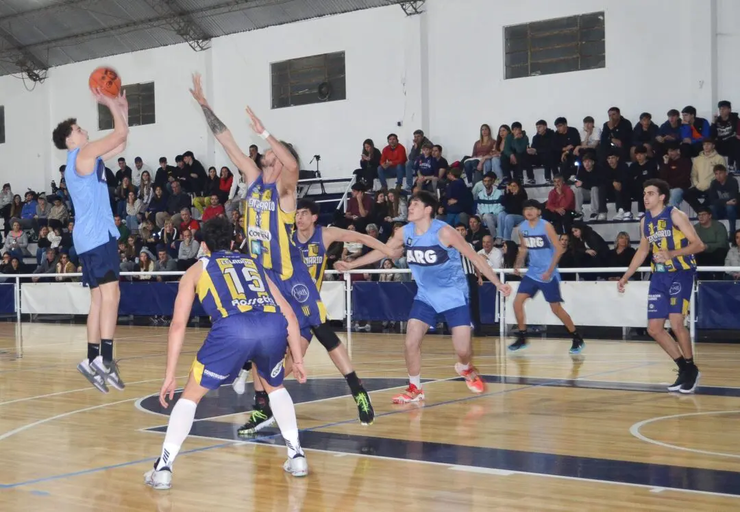 Villa Cañás: La Preselección Argentina de Básquet U17 entrenó en Sportsman y disputó un amistoso Villa Cañás: La Preselección Argentina de Básquet U17 entrenó en Sportsman y disputó un amistoso