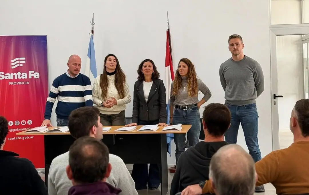 Siete clubes de General López recibieron aportes para refacciones