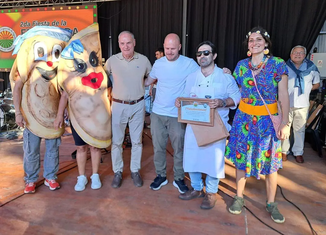 Villa Cañás celebró con éxito la segunda Fiesta de la Empanada de Hojaldre