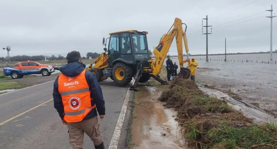Pullaro tras las intensas lluvias: La obra pública salvó de la inundación a la provincia de Santa Fe Pullaro tras las intensas lluvias: La obra pública salvó de la inundación a la provincia de Santa Fe