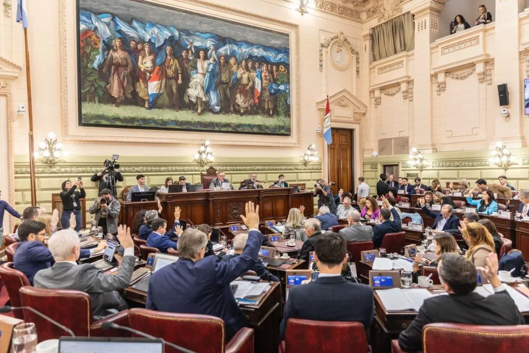 Ficha Limpia tendrá rango constitucional en Santa Fe, sin necesidad de condena firme