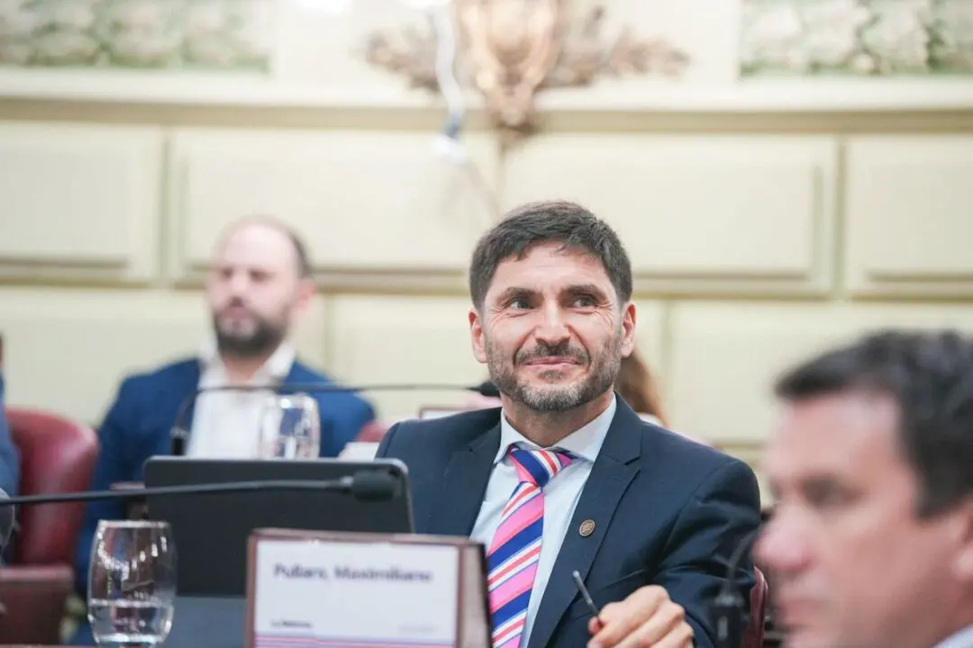 Pullaro sobre la nueva Constitución: Lo más valorable de este proceso fue el diálogo, el debate profundo y los consensos logrados Pullaro sobre la nueva Constitución: Lo más valorable de este proceso fue el diálogo, el debate profundo y los consensos logrados