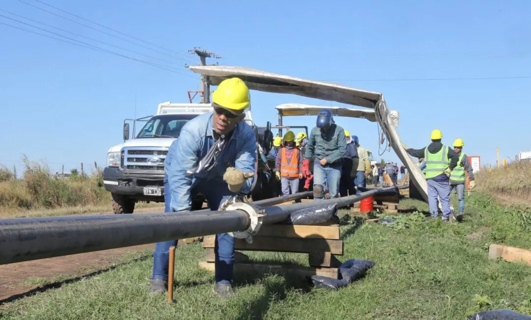 Hughes: Avanza la construcción del nuevo gasoducto con dos licitaciones