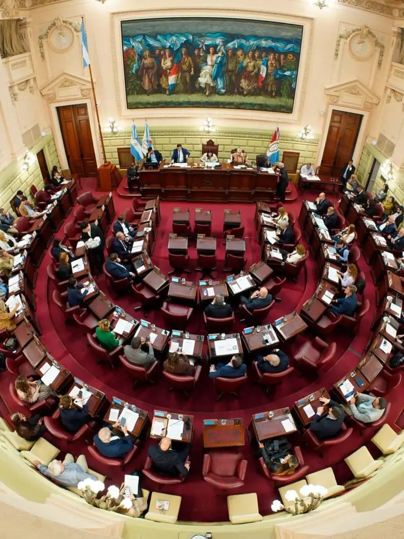 Diputados del departamento General López juraron la nueva Constitución de Santa Fe Diputados del departamento General López juraron la nueva Constitución de Santa Fe