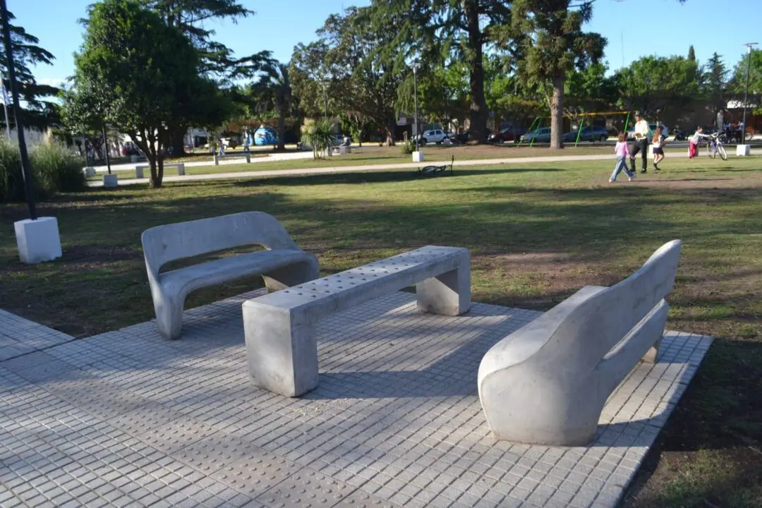 Wheelwright celebró sus 125 años con la inauguración de la remodelación de la plaza San Martín Wheelwright celebró sus 125 años con la inauguración de la remodelación de la plaza San Martín