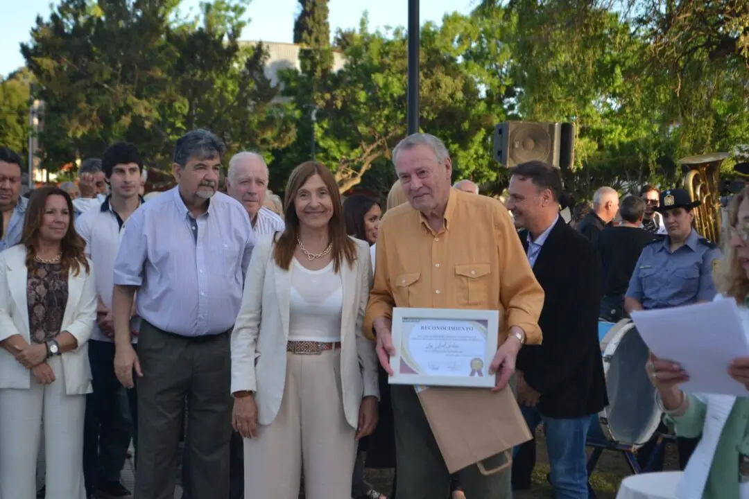 Wheelwright celebró sus 125 años con la inauguración de la remodelación de la plaza San Martín Wheelwright celebró sus 125 años con la inauguración de la remodelación de la plaza San Martín