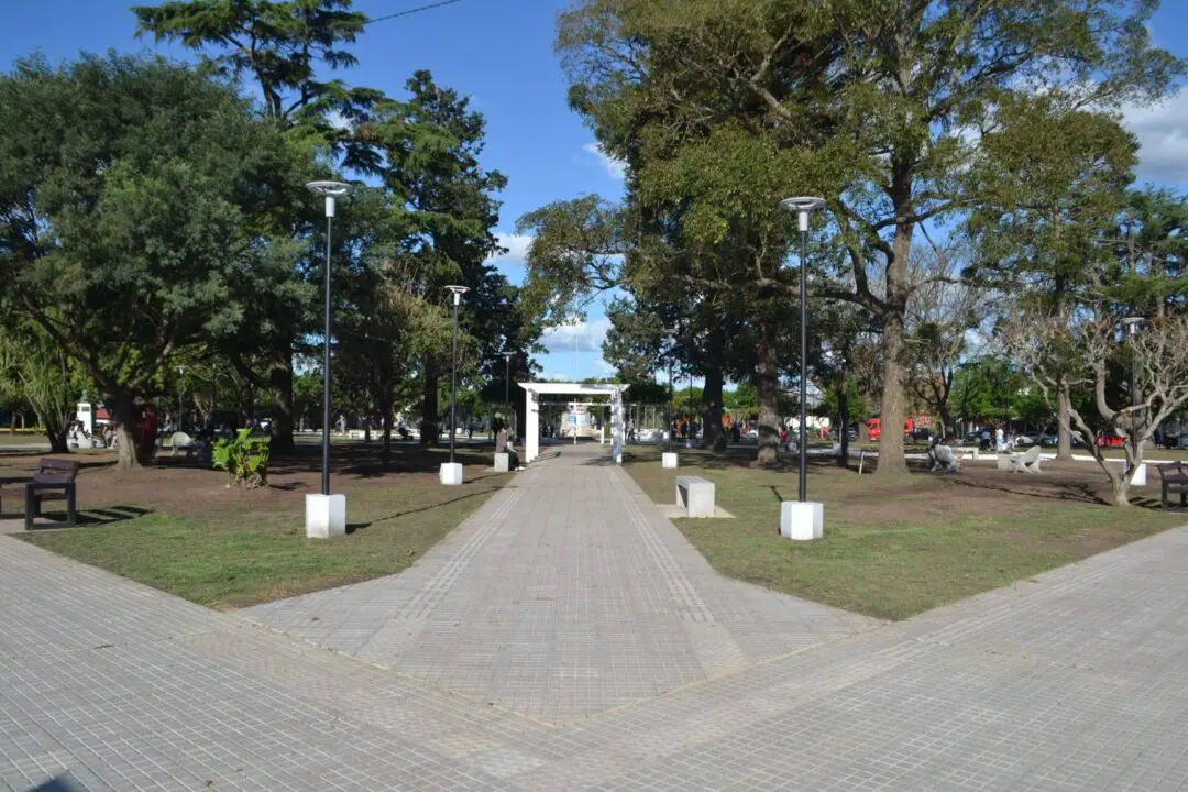 Wheelwright celebró sus 125 años con la inauguración de la remodelación de la plaza San Martín Wheelwright celebró sus 125 años con la inauguración de la remodelación de la plaza San Martín