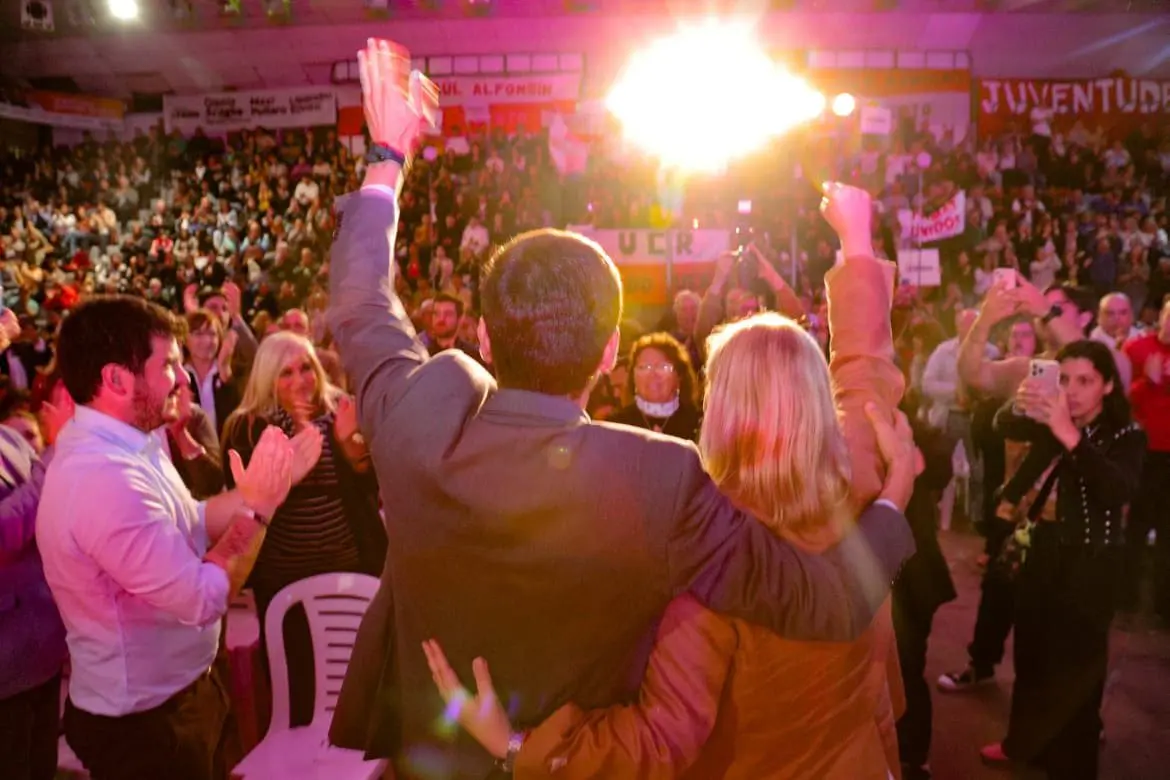 Venado Tuerto: Contundente apoyo a Gisela Scaglia de Pullaro, Enrico y Chiarella en el estadio Olimpia