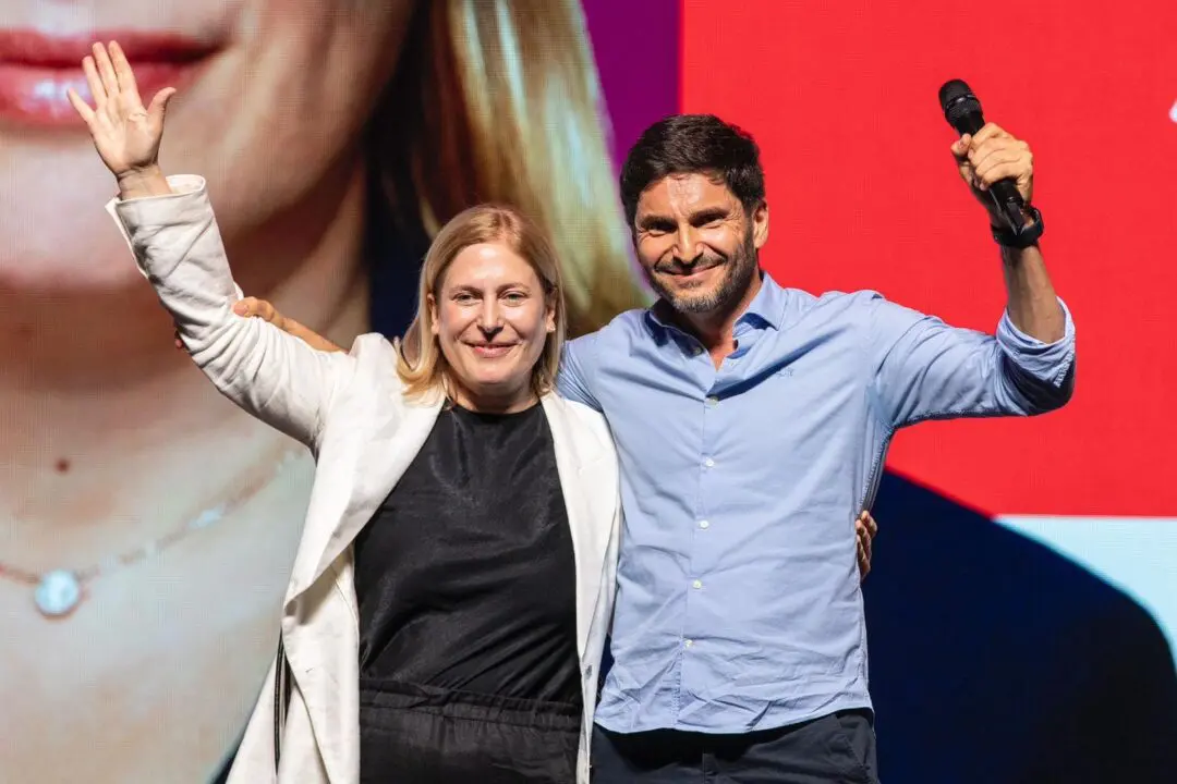 Scaglia cerró la campaña en Rosario: El domingo pongamos todo para que gane Santa Fe