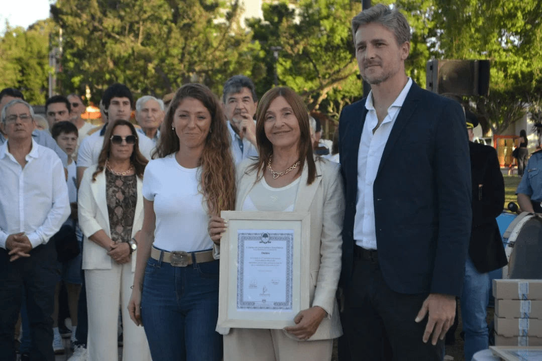 Wheelwright celebró sus 125 años con la inauguración de la remodelación de la plaza San Martín Wheelwright celebró sus 125 años con la inauguración de la remodelación de la plaza San Martín