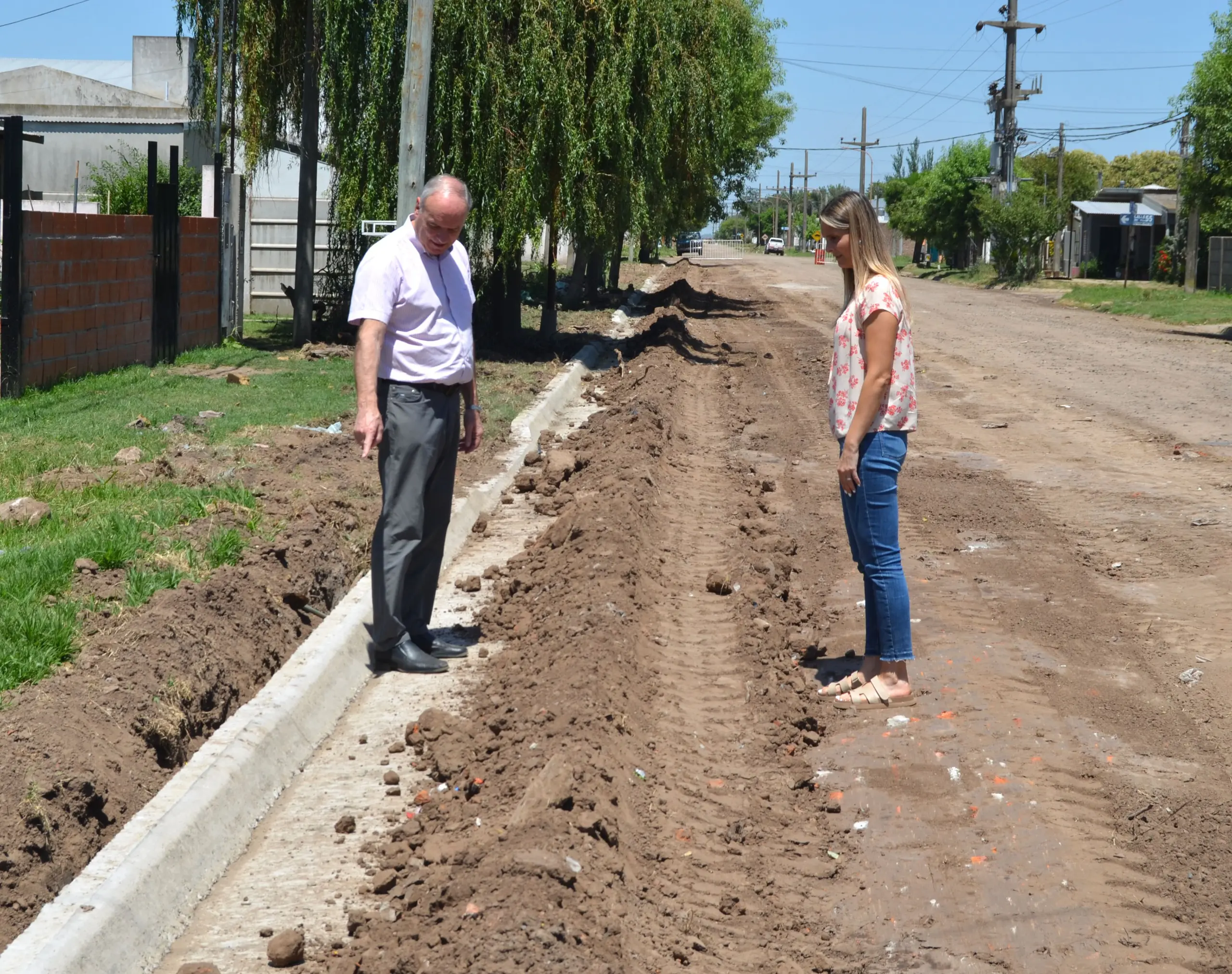 Villa Cañás: El municipio continúa con obras de cordón cuneta