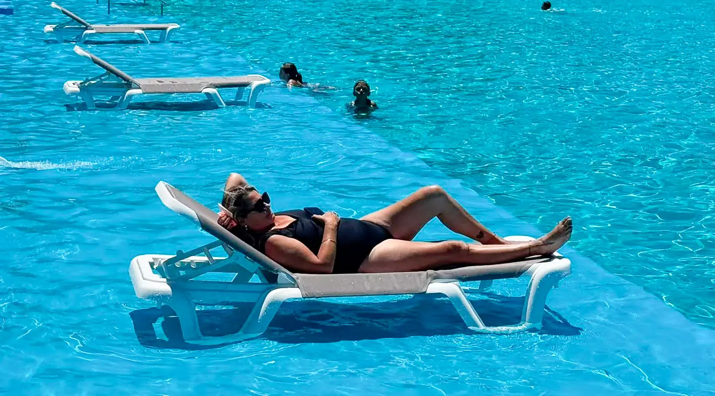 Teodelina inauguró la pileta más grande del país y presentó su nuevo parque acuático