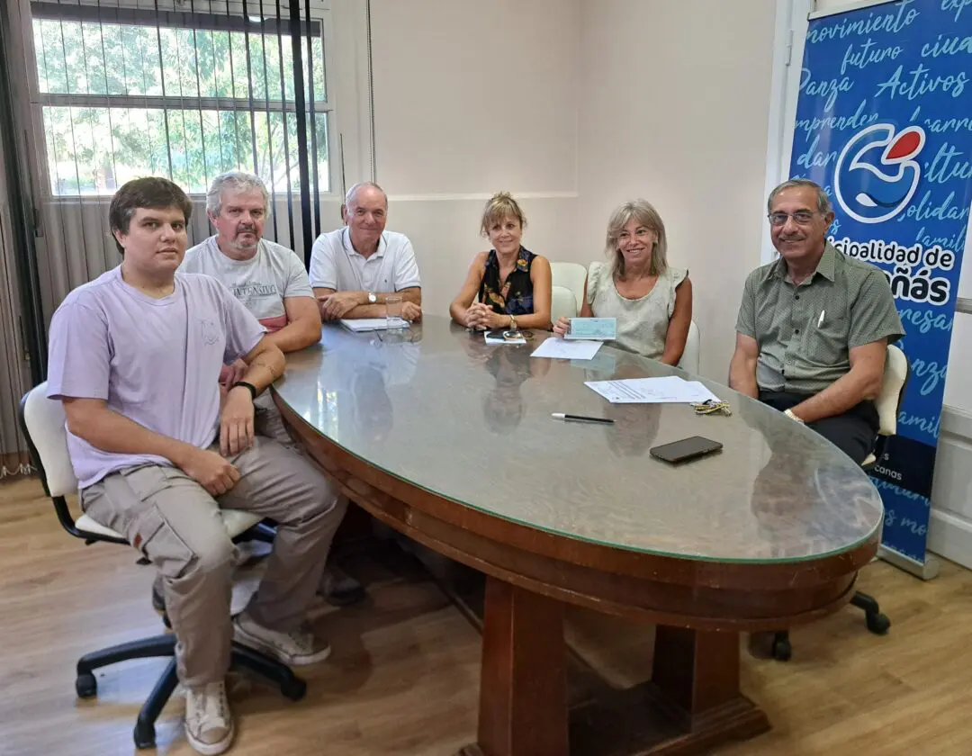 Villa Cañás: El Municipio entregó a la Escuela Técnica fondos de la recaudación del Balneario Villa Cañás: El Municipio entregó a la Escuela Técnica fondos de la recaudación del Balneario