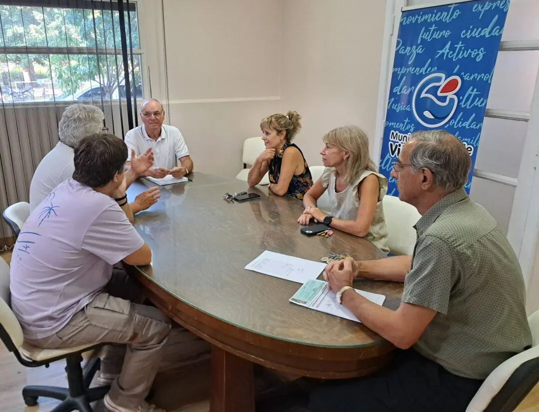 Villa Cañás: El Municipio entregó a la Escuela Técnica fondos de la recaudación del Balneario Villa Cañás: El Municipio entregó a la Escuela Técnica fondos de la recaudación del Balneario