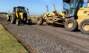 Villa Cañás: Avanzan con tareas de mantenimiento y empedrado en Calle 71