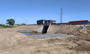 Finalizó la obra del canal Agataura y mejora el drenaje hídrico en el sur santafesino