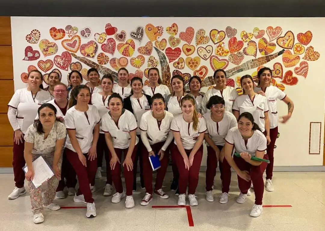 Sin la carrera de Enfermería: María Teresa pierde una herramienta clave para el cuidado y el trabajo